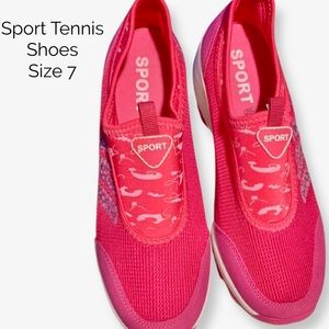 Sport Women’s Tennis Shoes                       Size- 7, Color- Pink